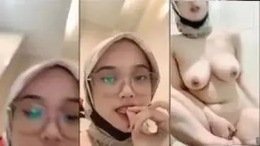 Baby Ica Jilbab Toge Sange Minta Dientot Brutal Tidak Bisa Ditolak poster