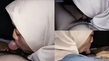 Bokep Jilbab Sepupu Diam-Diam Masuk Kamar poster