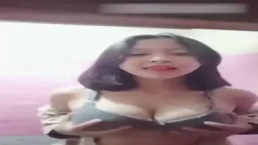 Bokep Rara Nadifa Salam Pramuka Susunya Menggoda Banget poster