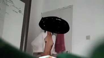 Mantan Ganti Baju Sensor Muka Hitam poster