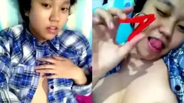 Ukhti Tiktokers Nekat Pap Dada Indah Dan Colmek poster
